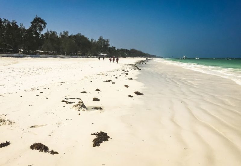 Diani Beach in Kenia, Kitesurfen im Winter