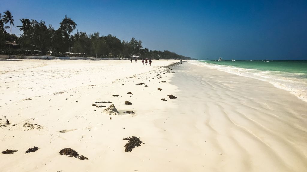 Diani Beach in Kenia, Kitesurfen im Winter