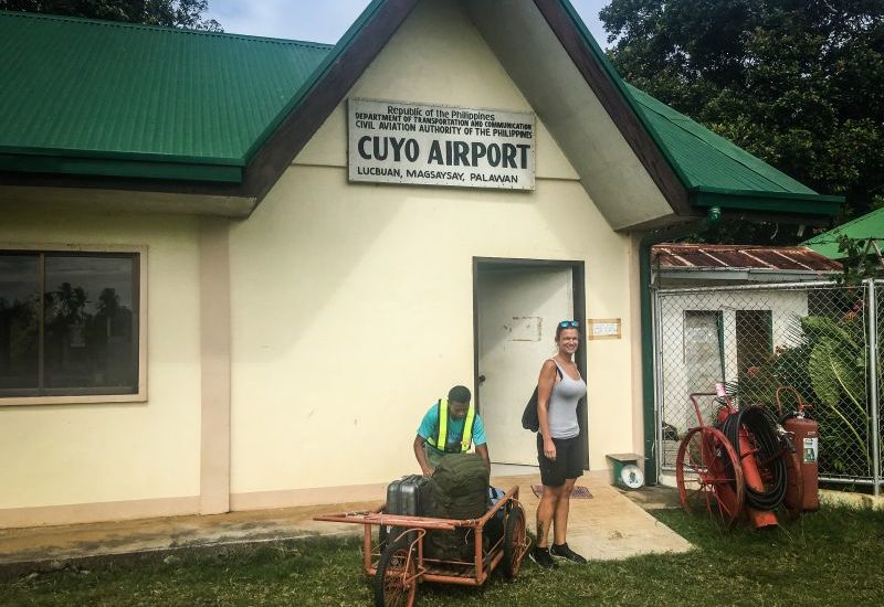 Cuyos Flughafen, sehr sehr klein :)