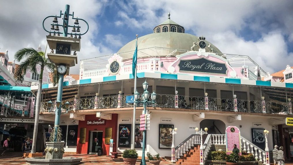 Aruba, unterwegs in der Hauptstadt Oranjestad