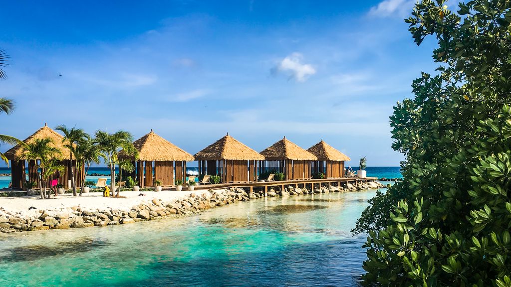 Renaissance Island, Flamingo Beach